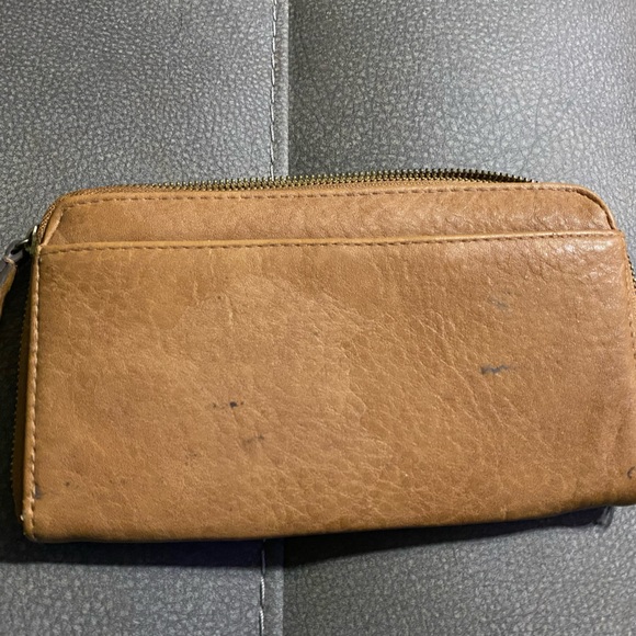 Jessica Simpson wallet - Picture 2 of 4